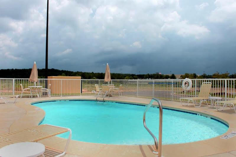 Best Western Dothan Inn & Suites Exterior foto
